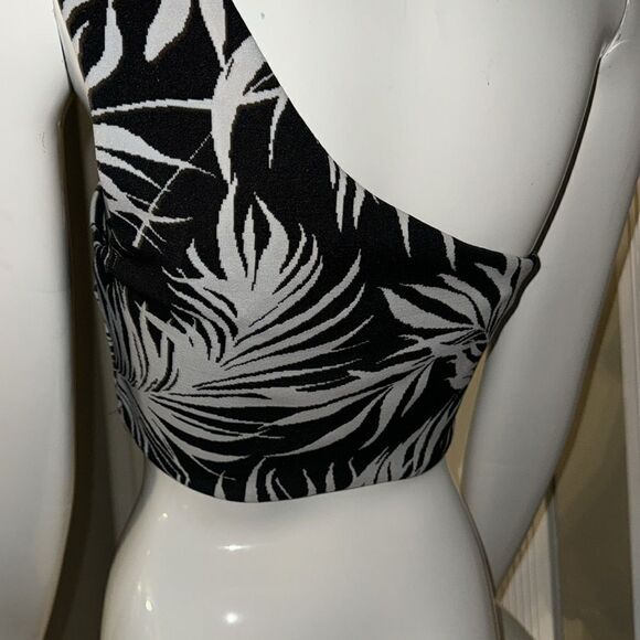 ZARA tropical asymmetrically top - Picture 6 of 7